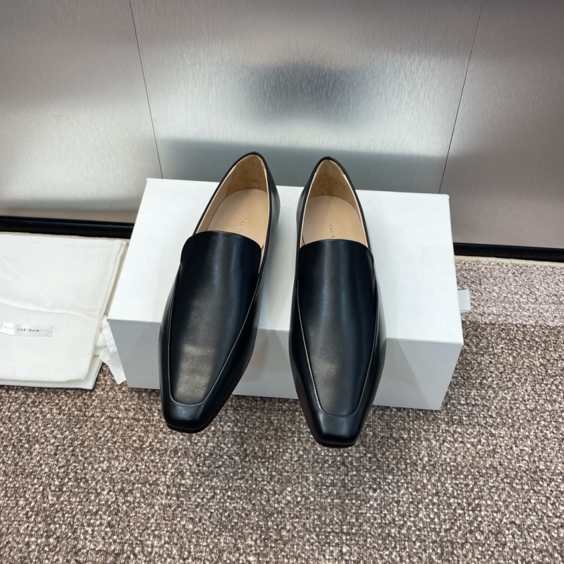 Other flat shoes